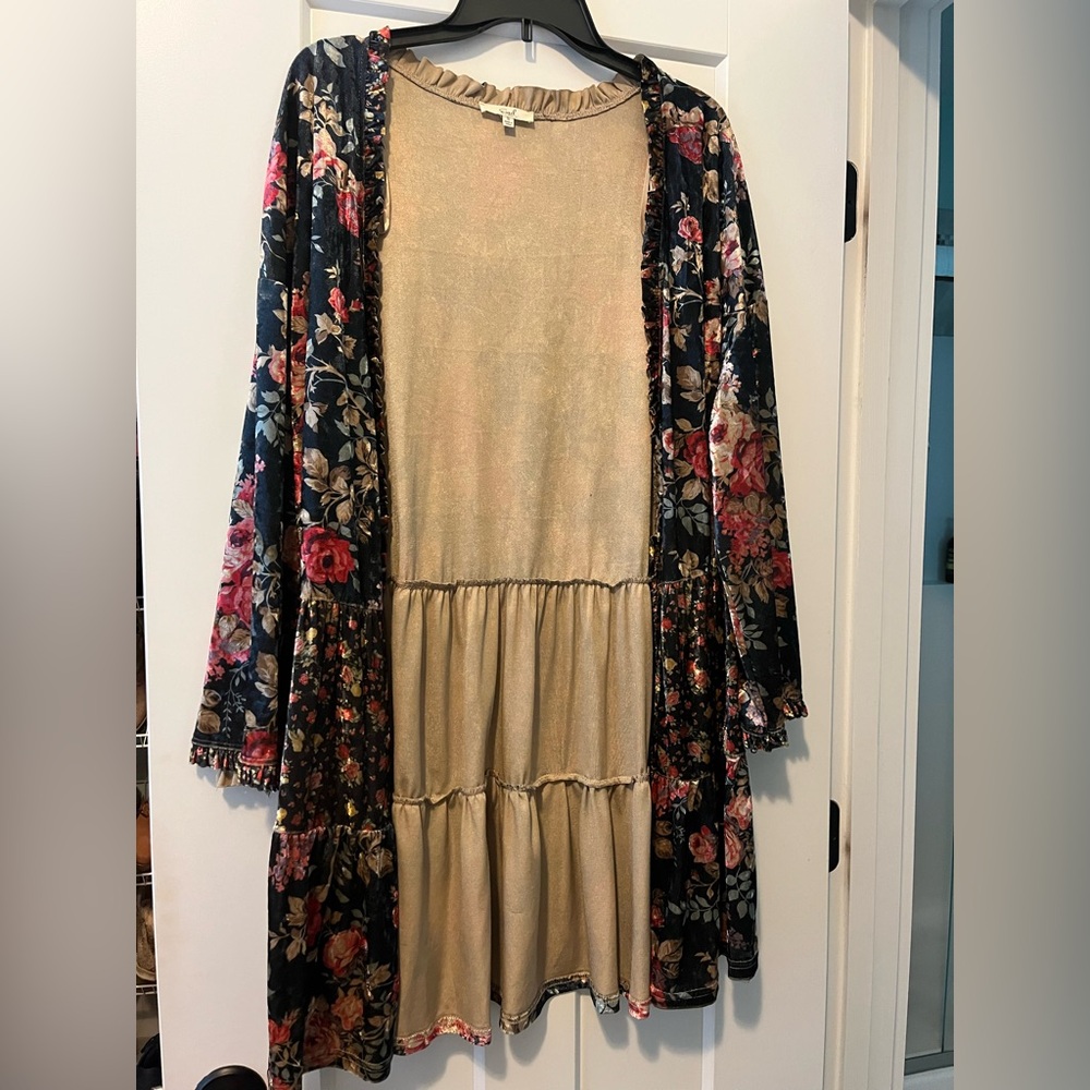 Easel Floral velvet ruffle cardigan kimono